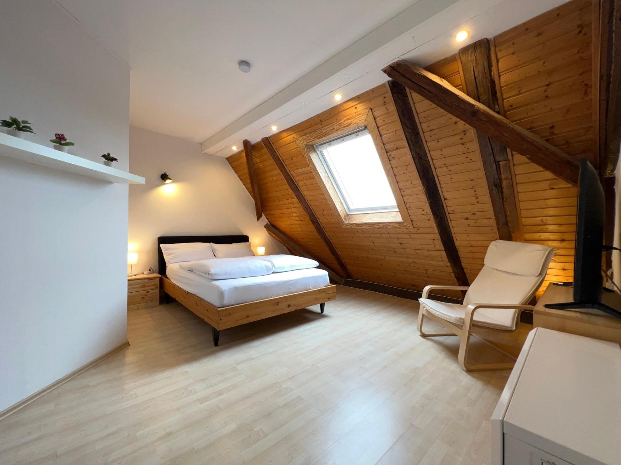 Uebernachten In Grosser Maisonette-Wohnung By Rabe Karlsruhe Luaran gambar